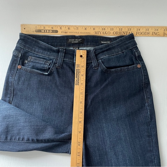 JUDY BLUE Dark Wash Denim Hi-Rise Button Fly Skinny Stretch Viral Jean 5/27 - Picture 8 of 13